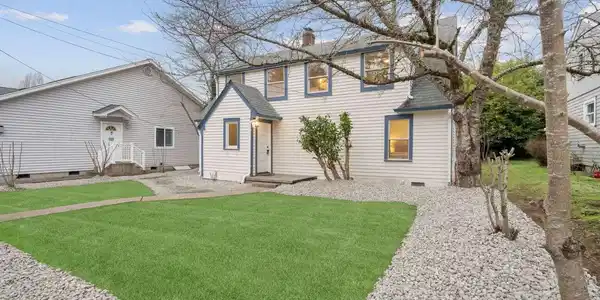 510 Bates SE