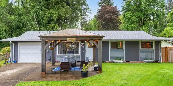 7312 Greenvalley SW