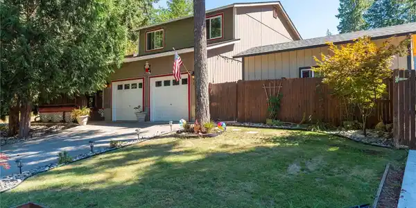 180 Eastlake
