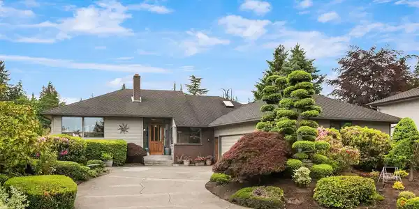 3632 102nd SE