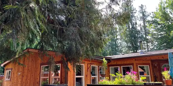 282 Sprague Valley