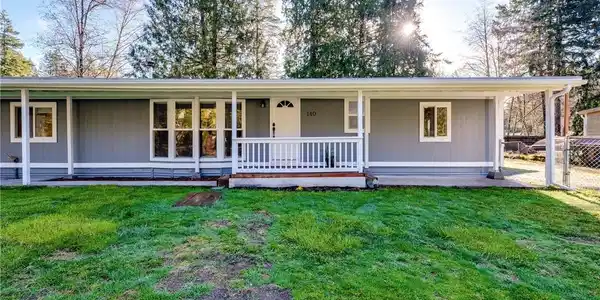 140 NW Tahuyeh Drive NW