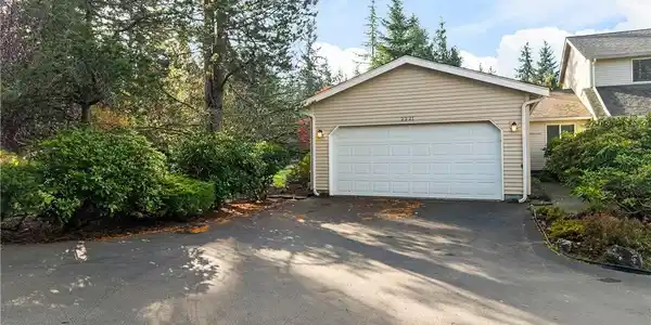 2221 Birch