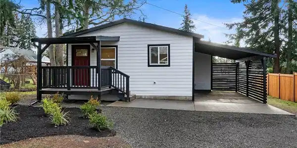 614 166th S