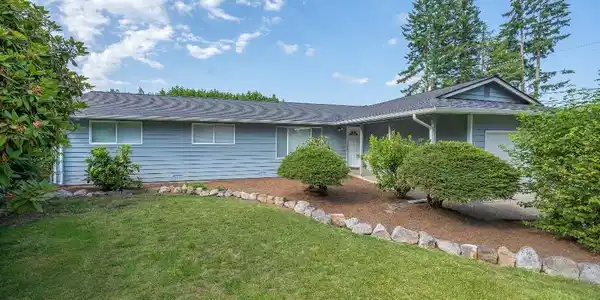 1009 136th SW