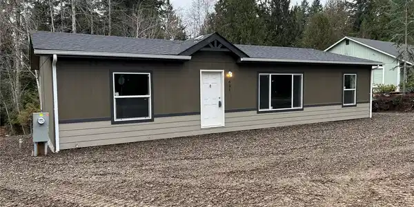 631 Timberlake East