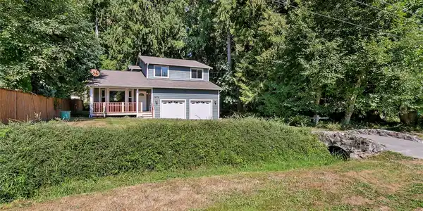 2976 Cedar