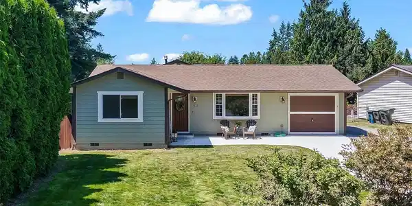1212 Hillcrest
