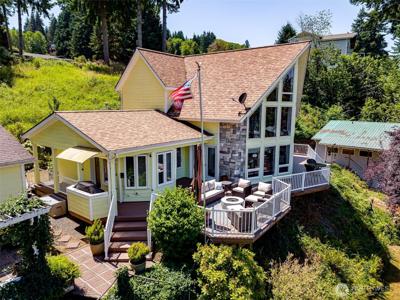 103 Lakeside