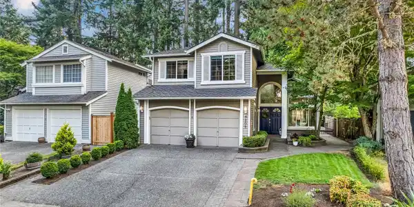 4205 243rd SE