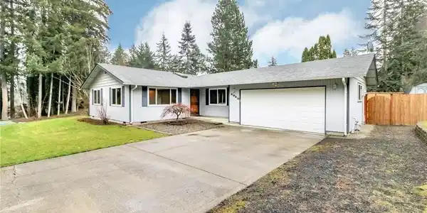 4916 Forest Glen SE