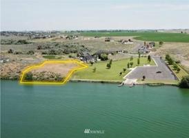 7689 Dune Lake Road SE