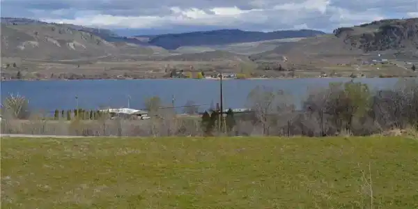 11 Lakevue Heights Drive