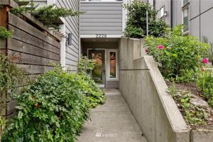 2228 Yale E