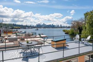 2143 Northlake