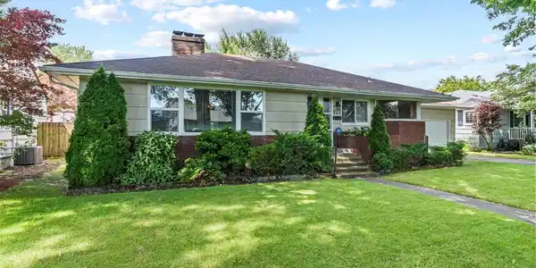 927 22nd