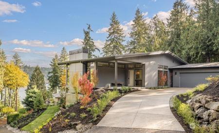 2345 West Lake Sammamish NE