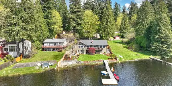 13717 Lake Kathleen SE