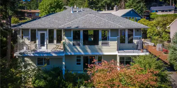 25 Windward