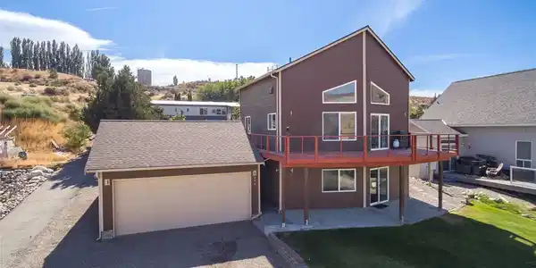 216 Willow View
