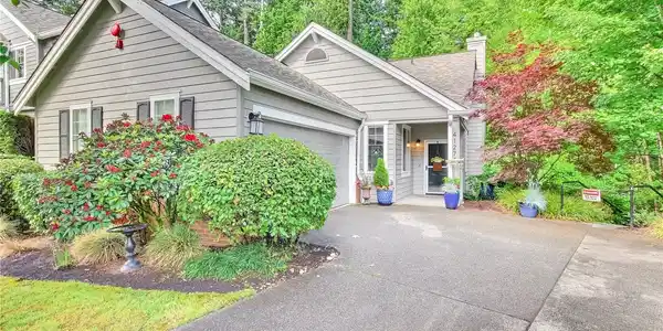 4127 248th SE
