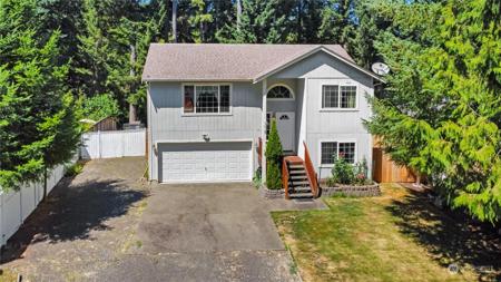 721 Lakeshore E