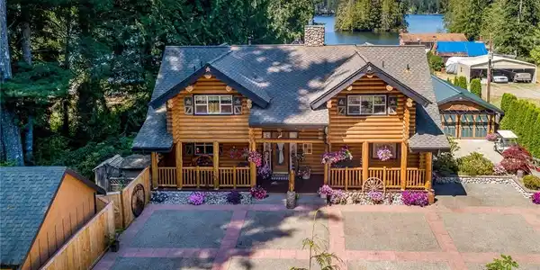 4304 Panther Lake Road W