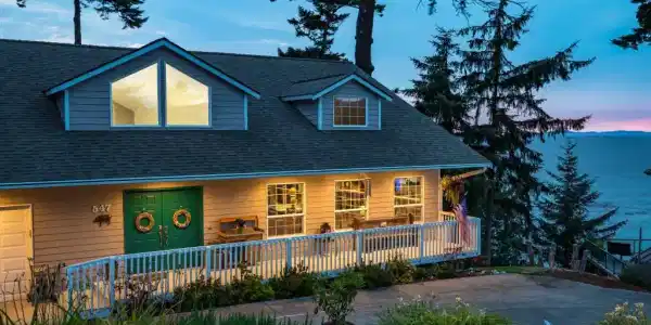 547 Seaside Drive