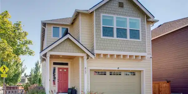 427 SW 111th Place