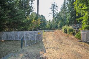 220 E Mclane Drive