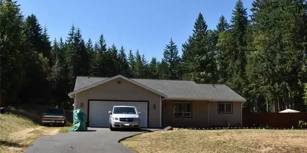 10 E Jarrett Drive