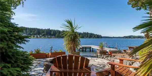 4350 E Mason Lake Drive W