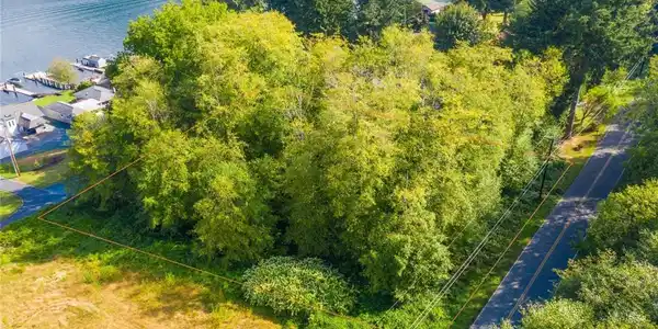 678 W Lake Samish Drive