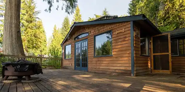 1024 Lake Roesiger Road