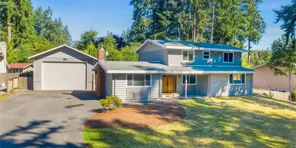 7218 Timberlake SE