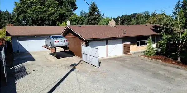 17404 Yakima S