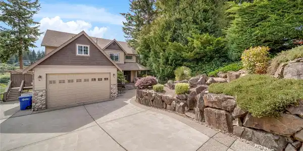3220 Deer Island E