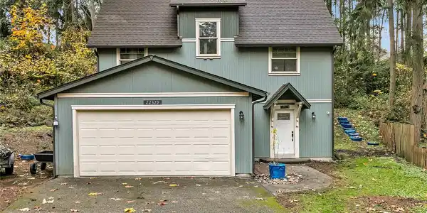 22329 Glenview SE