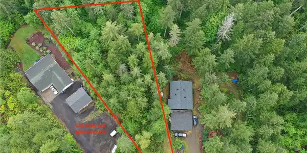 32 N Woodduck Court W