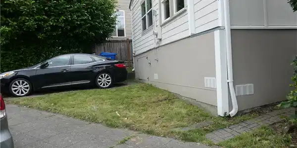 Winona Avenue N