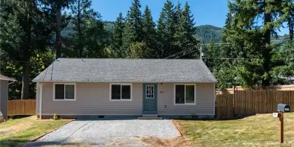 387 Echo Lane