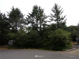 Glacier Court SE