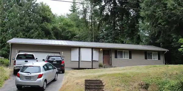 17925 67th NW
