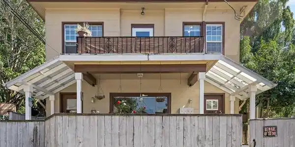 1828 ,1832 14th Ave & 1409 E Denny