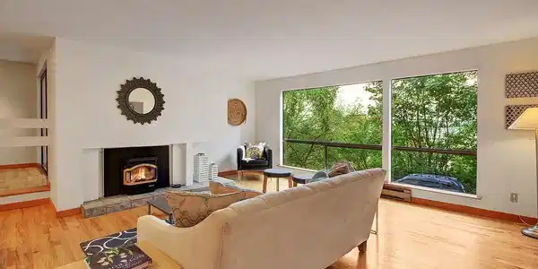 2500 Manor