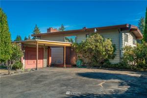 7028 Cherry SW