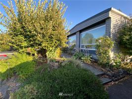 930 Trosper SW