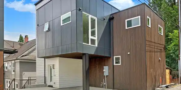 3417 B 9th W