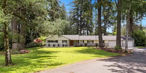 11512 Clover Crest SW