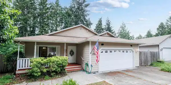 17831 E Clear Lake SE